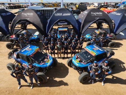 Tentes paddock de Loeb Fraymedia Motorsport au Dakar 2026