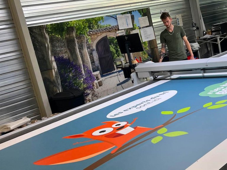 Découpe du barnum du Grand Belfort